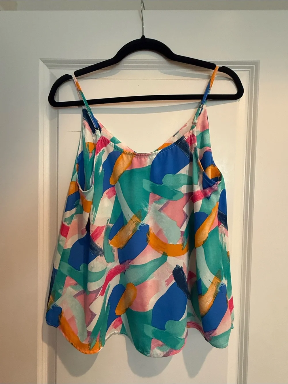Colorful, flowy top - Picture 3 of 3